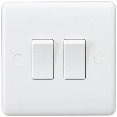 Image de Knightsbridge Interrupteur à Bord incurvé, Blanc, CU3000