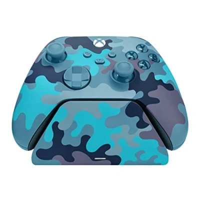 Image de Razer Universal Quick Charging Stand pour Manettes de Xbox (Charge Rapide, Contact Magnétique, Compatibilité Universelle, Navigation à Une Main) Mineral Camo Ed.