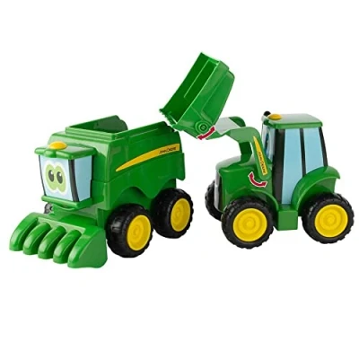 Image de TOMY John Deere Coffret Jouet pour Enfant Mes Amis de la Ferme 47193, Tracteur Bébés, Johnny Le &amp; Corey, Garçons et Filles, Adapté aux Enfants 18mois+, Multicolore