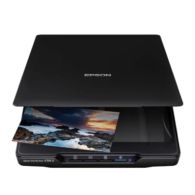 Image de EPSON Perfection V39 II Scanner photo et document 4800 DPI, alimenté par USB, ultra compact, correction facile des photos, numérisation dans le nuage, boutons à une touche