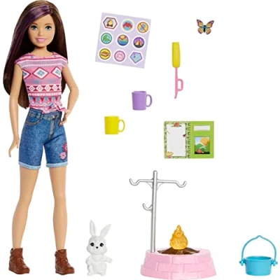 Image de Barbie It Takes Two Coffret Vive Le Camping Poupée Skipper (25 cm), Lapin, Brasero, Autocollants et Accessoires de Cadeau dès 3 Ans, HDF71