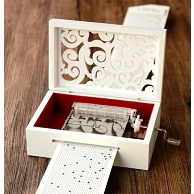Image de Cuzit Kit de boîte à musique en bois sculpté avec mécanisme manivelle pour faire votre propre 30 notes Cadeau Saint Valentin