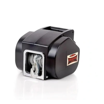 Image de DRAGON WINCH treuil électrique portable 12V 5000 lbs (2267 kg) avec 9m de câble en acier pour charrues, quads, ATVs, UTVs, bateaux télécommande à + accessoires