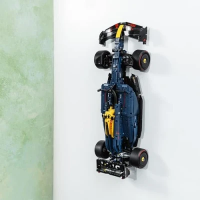Image de Brickify Support mural compatible avec Lego Technic Red Bull RB20 42206 Affichez en toute sécurité votre voiture Ensemble non inclus