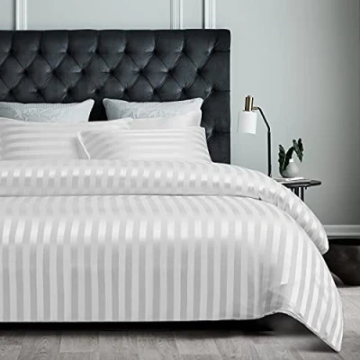 Image de Sedefen Housse de Couette Satin Blanc 140x200cm + 1 Taie d&#039;oreiller 65x65 avec Fermeture Éclair Soyeux Parure Lit Personne Rayé Lisse Luxe literie