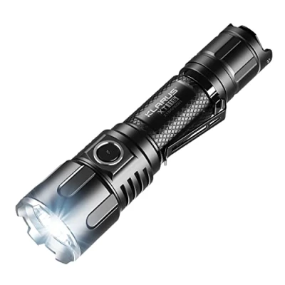 Image de klarus XT11S 1100 Lumens Rechargeable Tactical Lampe Torche, Reach de Faisceau 330m, Double interrupteurs Queue Poche avec étui