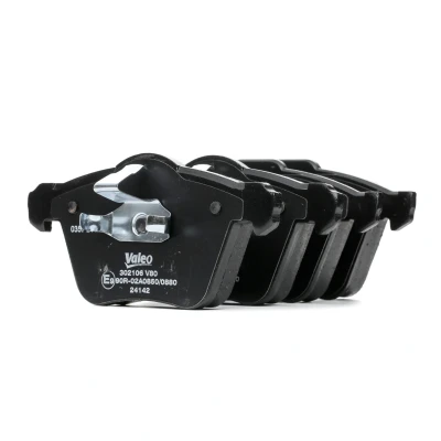 Image de VALEO 302106 Jeu de plaquettes frein FIRST Essieu avant contact signal d&#039;usure exclu avec tôle anti bruit VOLVO: XC70 II Break, S60 II, V60 I