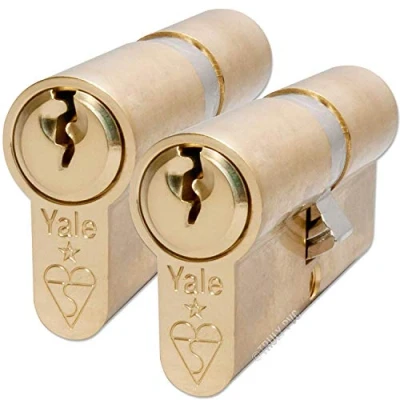 Image de Yale KM4050 PB KA Lot de 2 cylindres à Double étoile 3 clés Haute sécurité en boîte adaptée Tous Les Types Portes, Finition Laiton, 40:10:50 (100 mm)