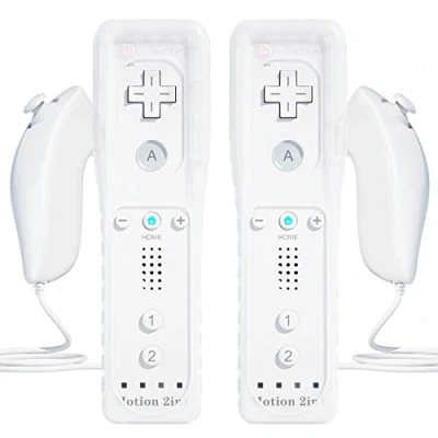Image de TechKen 2 Pièce Manette de Wii avec Nunchuck, Télécommande Controller Remote Motion Plus Intégré Contrôleur Nunchuk Étui en Silicone Dragonne (Blanc)