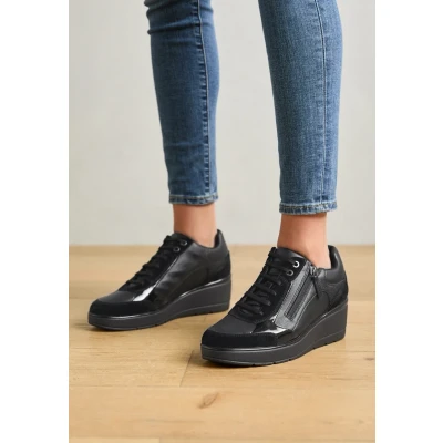 Image de Geox Femme D Ilde C Basket, Noir, 38 EU