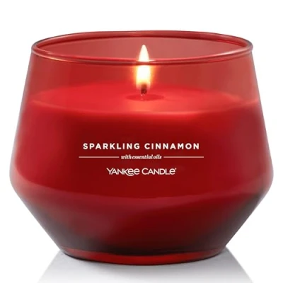 Image de Bougie parfumée Yankee Candle Studio moyenne Cannelle Pétillante longue durée : 35 à 50 heures de combustion Design en verre élégant avec cire rouge Cadeau parfait pour femme