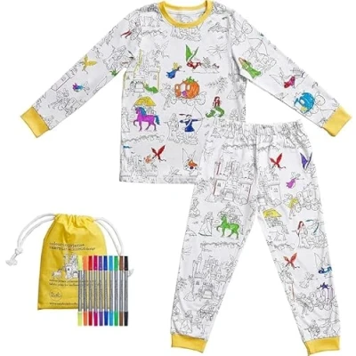 Image de eatsleepdoodle Pyjama de coloriage confortable pour enfants avec 10 stylos lavables, Conte fées, 6 7 ans