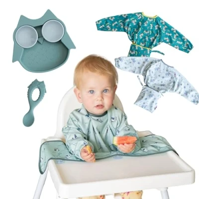 Image de Tidy Tot Kit Cover &amp; Catch™ idéal pour le repas. 3 bavoirs longs à ventouses une protection complète. Assiette en silicone LFGB avec pots refermables 1 cuillère