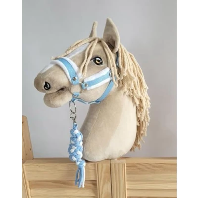 Image de Ensemble Hobby Horse : Licol A3 avec Fourrure Blanche + Attache en Ficelle. L&#039;ensemble ne Comprend Pas Les Chevaux.