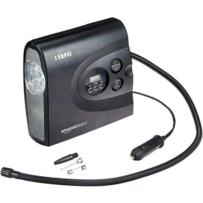 Image de Amazon Basics Compresseur d&#039;air portable compact, gonfleur de pneus, arrêt automatique avec lumière LED, DC 12V, 10,34 bars, noir