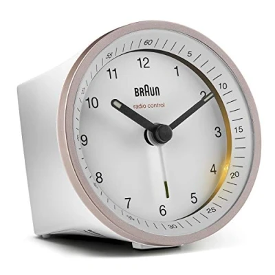 Image de Braun Réveil analogique radiocommandé Classique pour Le Fuseau horaire de l’Europe Centrale (DCF/GMT+1) avec Fonction Snooze et lumière, Mouvement Silencieux, en Blanc Rose, modèle BC07PW DCF.