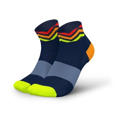 Image de INCYLENCE ULTRALIGHT Paire de chaussettes course courtes pour homme et femme avec compression légère, Waves Navy Orange, 39 42