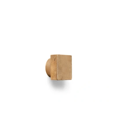 Image de Ferm Living Crochet Square large Casted brass