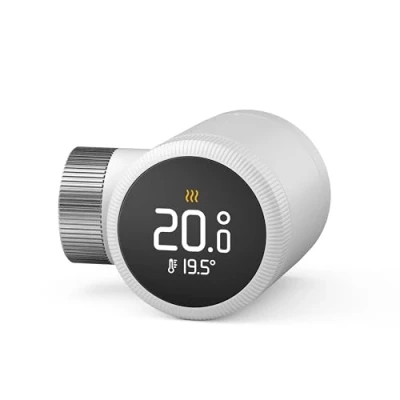Image de tado Smart Thermostat X, commande du radiateur via l’application et l’enceinte connectée (Alexa, Siri, Google Assistant), installation DIY, pas compatible avec V3+