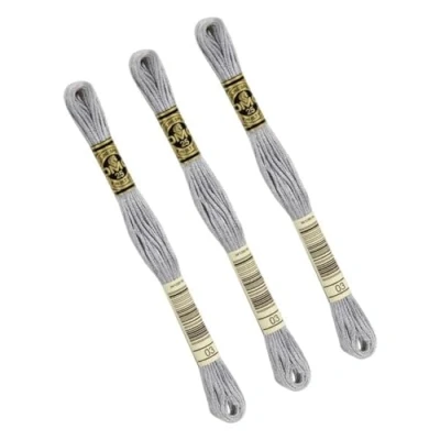 Image de MYMERCERIE Lot de 3 échevettes 8m DMC Fil à Broder mouliné 117 100% Coton Gris Clair 03