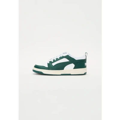 Image de PUMA Mixte Rebound V6 Low Basket, White Dark Myrtle Warm White, 38.5 EU