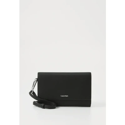 Image de Calvin Klein MUST Large Trifold Portefeuille, Femme, Taille: One Size, Black