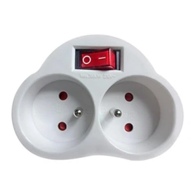 Image de Maclean Energy MCE31 Prise de Courant x2 avec Interrupteur
