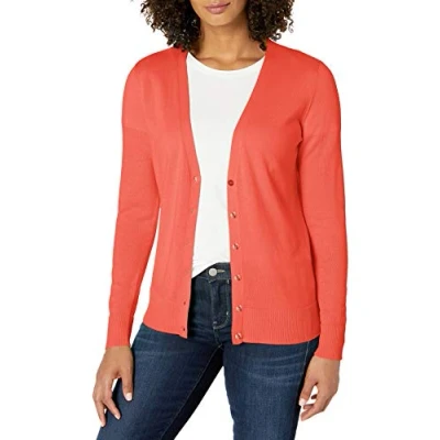 Image de Amazon Essentials Cardigan léger à col en V (Grande Taille Disponible) Femme, Rose Corail, XS