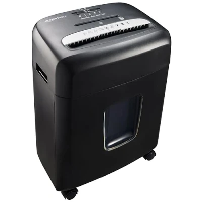 Image de Amazon Basics Micro coupe Broyeur de documents, CD et cartes crédit à Capacité 8 feuilles (Nouveau modèle), Noir