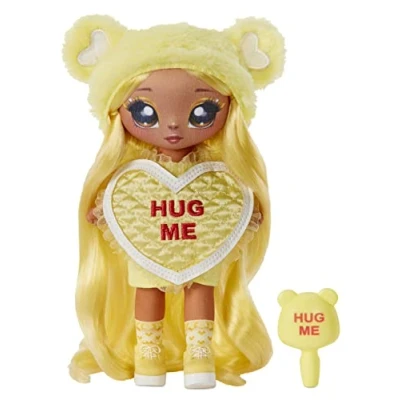 Image de Na Surprise Série Sweetest Heart MARIA BUTTERCUP Poupée mannequin tenue jaune avec des cheveux blonds, 1 robe en forme de cœur &amp; brosse À collectionner Cadeau parfait, 5 ans +, 581345EUC