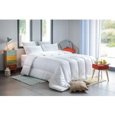 Image de BLANRÊVE Couette Sérénité Traitée Anti Acarien Tempérée 300g/m² 140x200 pour lit 1 Personne Lavable en Machine Fabrication Française, Blanc