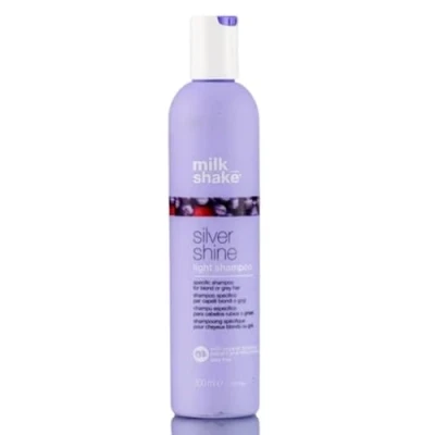 Image de milk_shake® silver shine light shampoo Shampooing spécifique pour cheveux blonds ou gris avec une action calibrée 300 ml anti jaunissement pigments violets