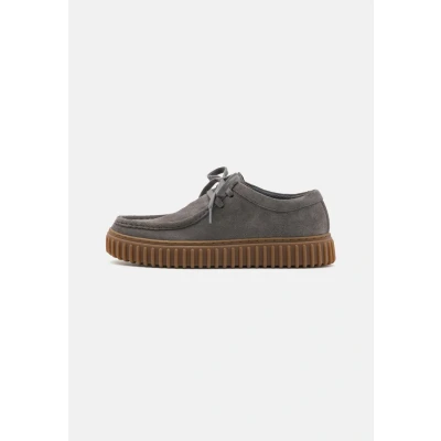 Image de Clarks Torhill Chaussures à lacets, Homme, Taille: 41, Grey Suède