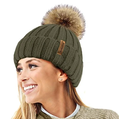 Image de TOSKATOK® Femmes Hiver Rib Bonnet/Beanie avec Chunky détachable en Fausse Fourrure Bobble Pom Taille Unique Olive
