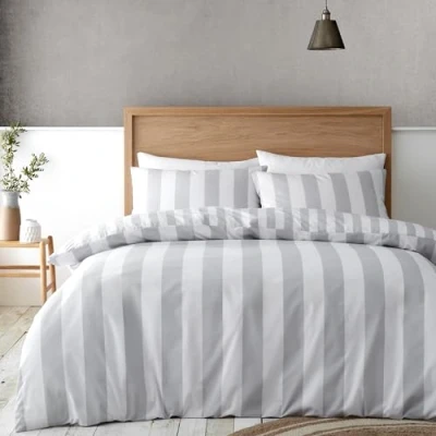 Image de Catherine Lansfield Cove Stripe Parure de lit Double réversible avec taies d&#039;oreiller Gris argenté