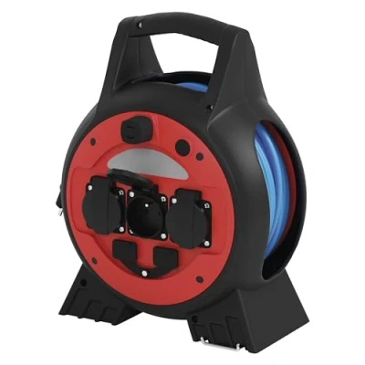 Image de EMOS enrouleur de câble d&#039;exteriéur, résistant au gel avec lumière LED et 2x sortie USB, 20m 1,5 mm2 isolation silicone, 3 prises couvercles rabattables, IP44 étanche