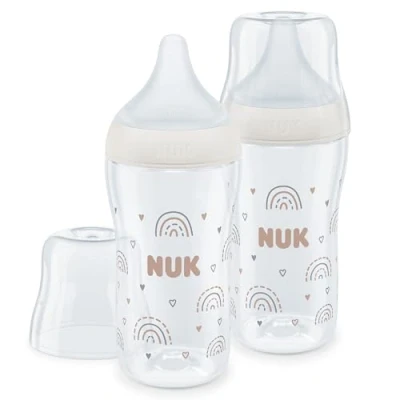 Image de Set de biberons NUK Perfect Match, 3+ mois, S’adapte au palais bébé, Contrôle température, Évent anti coliques, 260 ml, Sans BPA, TÉTINE M en silicone, Arc ciel, 2 pces