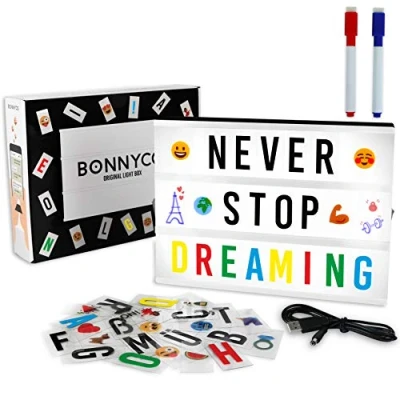 Image de Light Box avec 400 Lettres et Emojis, 2 Marqueurs BONNYCO Ç Inclus Boite Lumineuse Message Idéal Décoration Maison, Chambre, Fête Tableau Lumineux Idée Cadeau Original Anniversaire, Noël