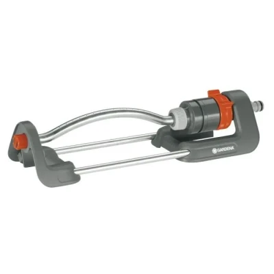 Image de arroseur oscillant Polo 220 Classic de Gardena : pelouse pour un arrosage uniforme des surfaces 90 à m², portée 7 17 m, largeur jet max. 13 sans entretien (2082 20)