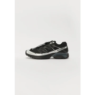 Image de Salomon XT Pathway 2 Night Unisex Baskets basses, Taille: 41 1/3, Black/turbulence/silver Textile
