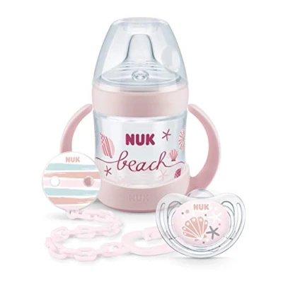 Image de NUK Nature Sense Beach Ensemble comprenant 1 biberon d&#039;apprentissage Sense, tétine Freestyle en silicone, attache tétine, 6 à 18 mois (ensemble rose)