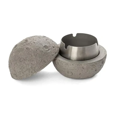 Image de Fisura Cendrier original en forme de lune. design avec couvercle. gris décoratif. acier inoxydable et béton. 10 cm x