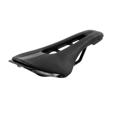 Image de Selle skuad route noire avec trou central rail métal Gist Dakota 257x141mm