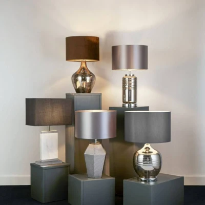Image de Searchlight Lampe à poser Polygon avec pied en verre