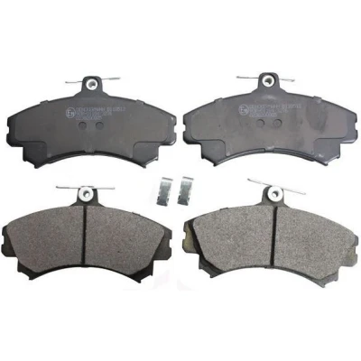 Image de DENCKERMANN B110513 Jeu de plaquettes frein Essieu avant avec indicateur d&#039;usure VOLVO: V40 Break, S40 I, MITSUBISHI: Space Star, Carisma 5 portes