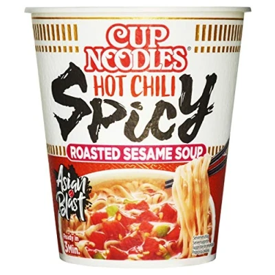Image de Nissin Cup Noodles Hot Chili Spicy, Lot de 8 nouilles instantanées style japonais avec piments, sésame grillé et légumes rapidement préparés dans un mug, nourriture asiatique (8 x 66 g)