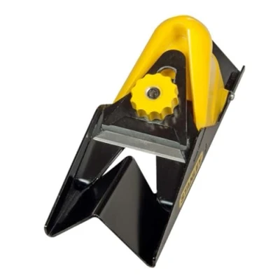 Image de Stanley STHT1 05937 Raboteuse pour cloisons sèches corps en acier zingué robuste profondeur de coupe réglable profil ergonomique livré avec une lame