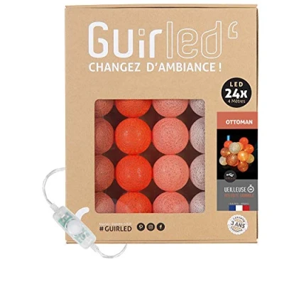 Image de GuirLED Guirlande lumineuse boules coton LED USB Veilleuse bébé 2h Adaptateur secteur double 2A inclus 3 intensités 24 2.4m Ottoman