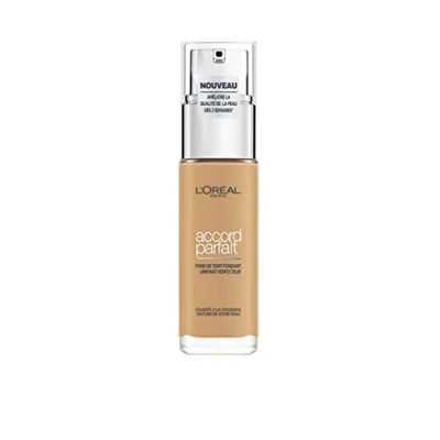 Image de L&#039;Oréal Paris Fond de Teint Fluide Accord Parfait Peaux Sèches à Normales Teinte : Macadamia (2.5.D) 30 ml