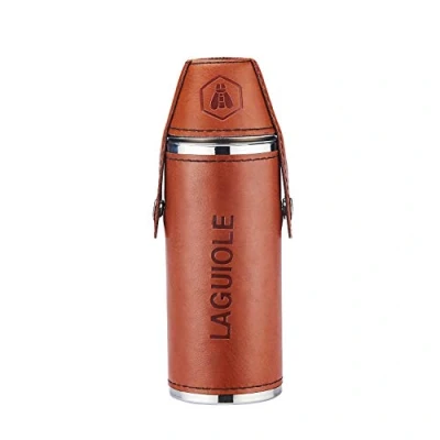 Image de LAGUIOLE Flasque à alcool avec 2 verres Coffret cadeau Noël, anniversaire Contenance 8 OZ 235 ml Idéale pour transporter tous types d&#039;alcool